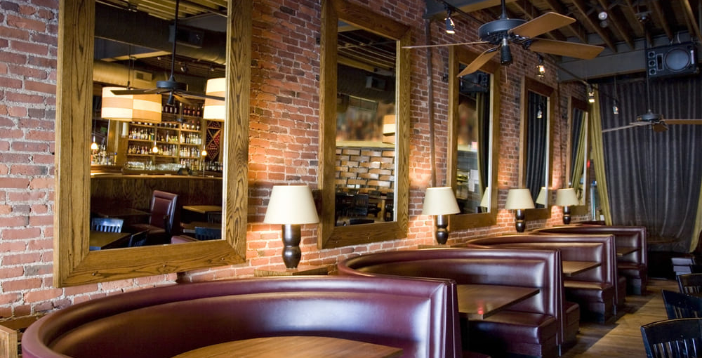 advantages of booth seating in restaurants and bars
